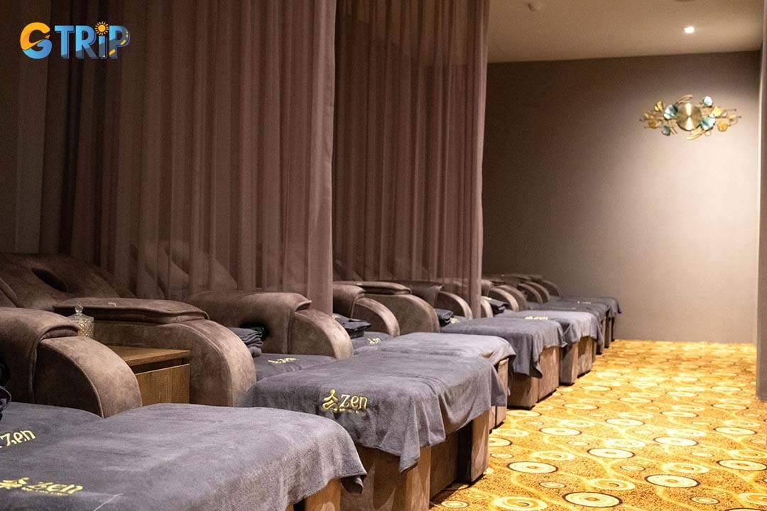 Zen - Body & Foot Massage provides a peaceful and meditative atmosphere